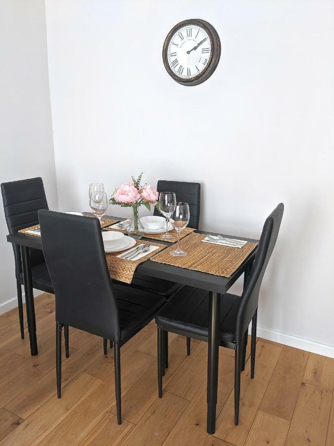 Apartment 168 - Excellentstays - 2 Bedroom Flat *